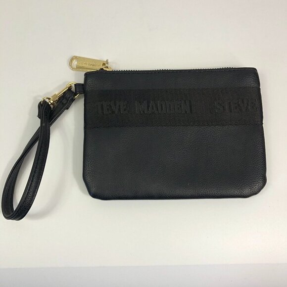 Steve Madden Handbags - Steve Madden Black Wristlet